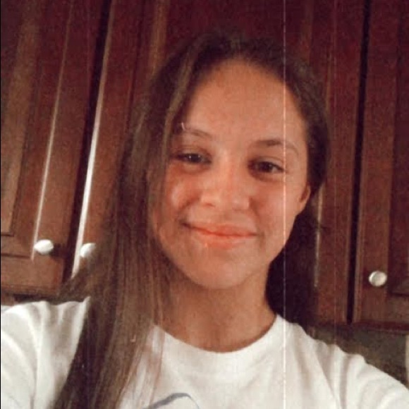 Meet your Posher, Jenna - Picture 1 of 1